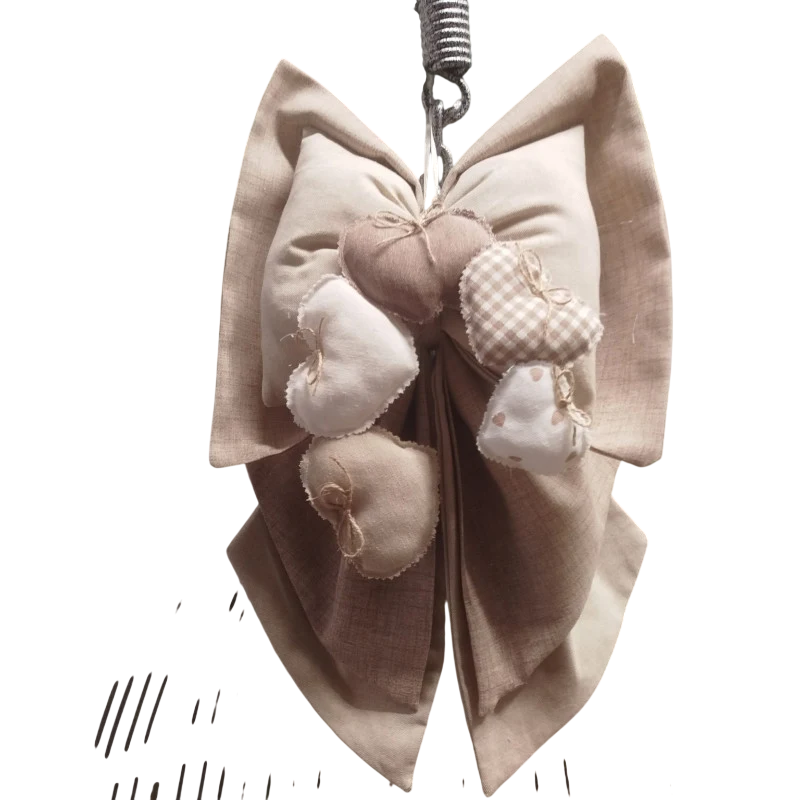 Lazo de nacimiento de corazón beige