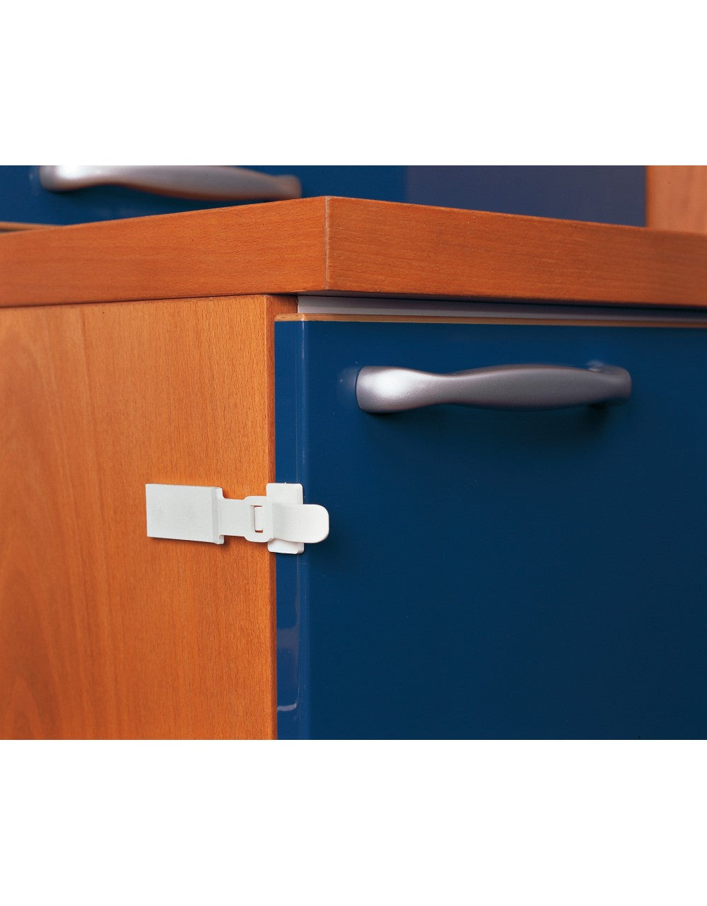 Childproof refrigerator lock